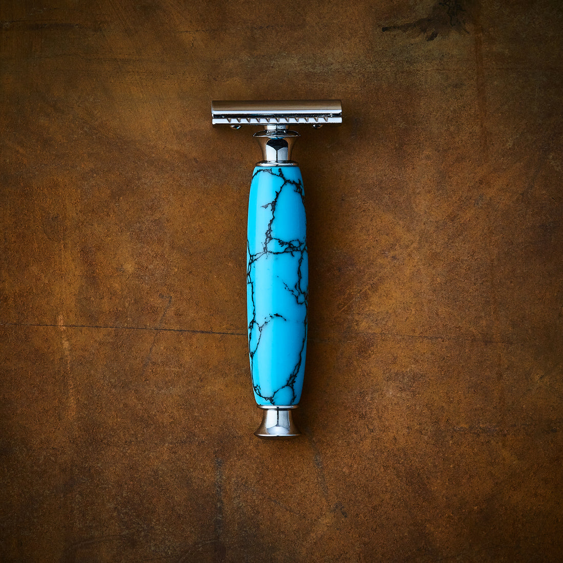 Double edge safety razor made from turquoise