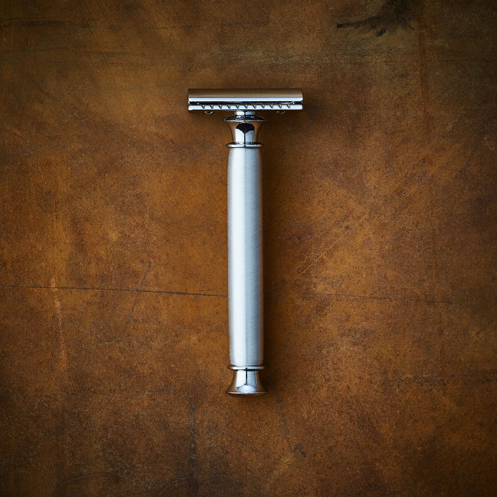 The Oslo Brushed Aluminum Razor