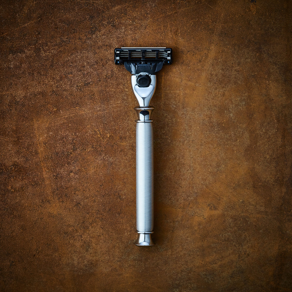 The Oslo Brushed Aluminum Razor