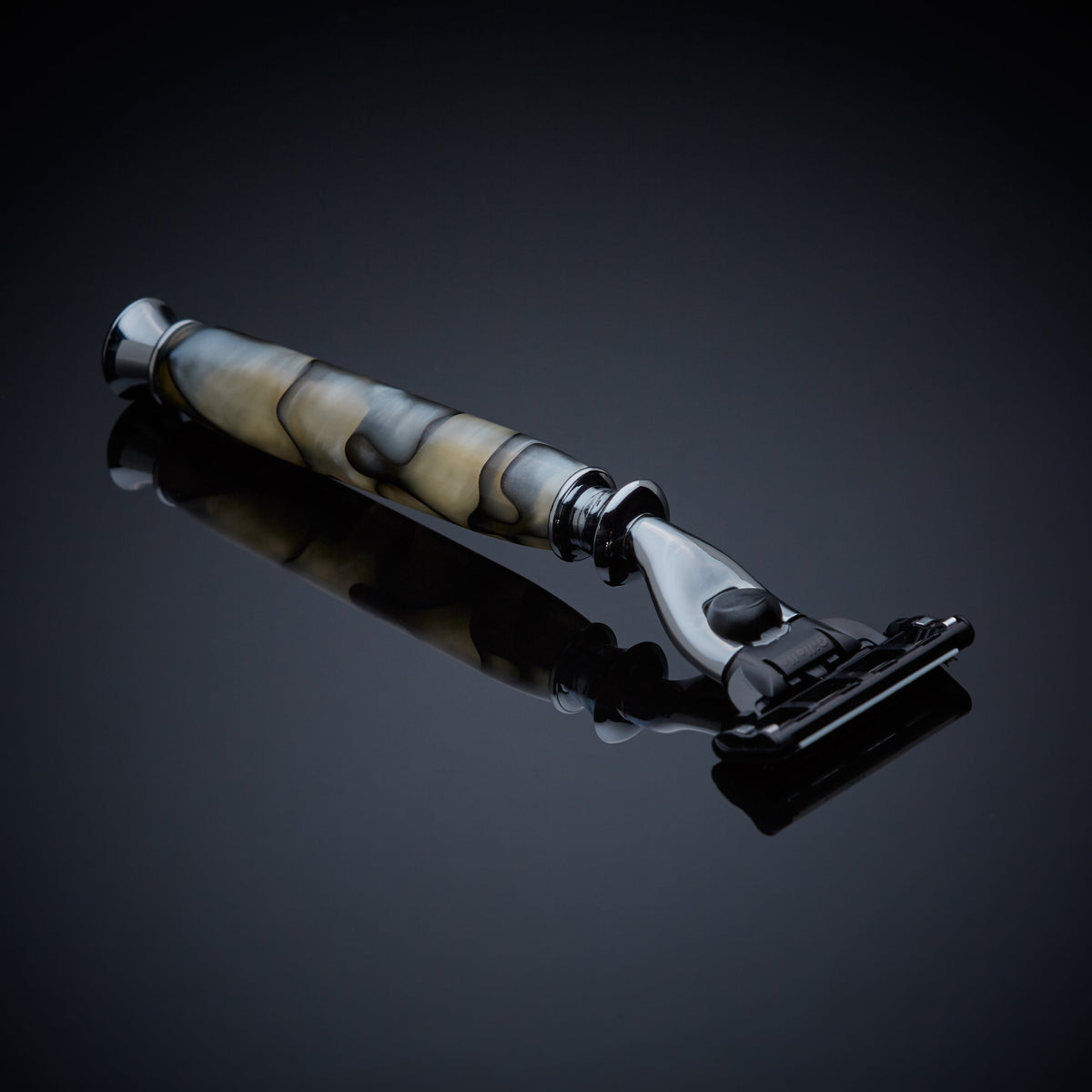 Shadow Ravor The Shadow Razor – Imperium Razors