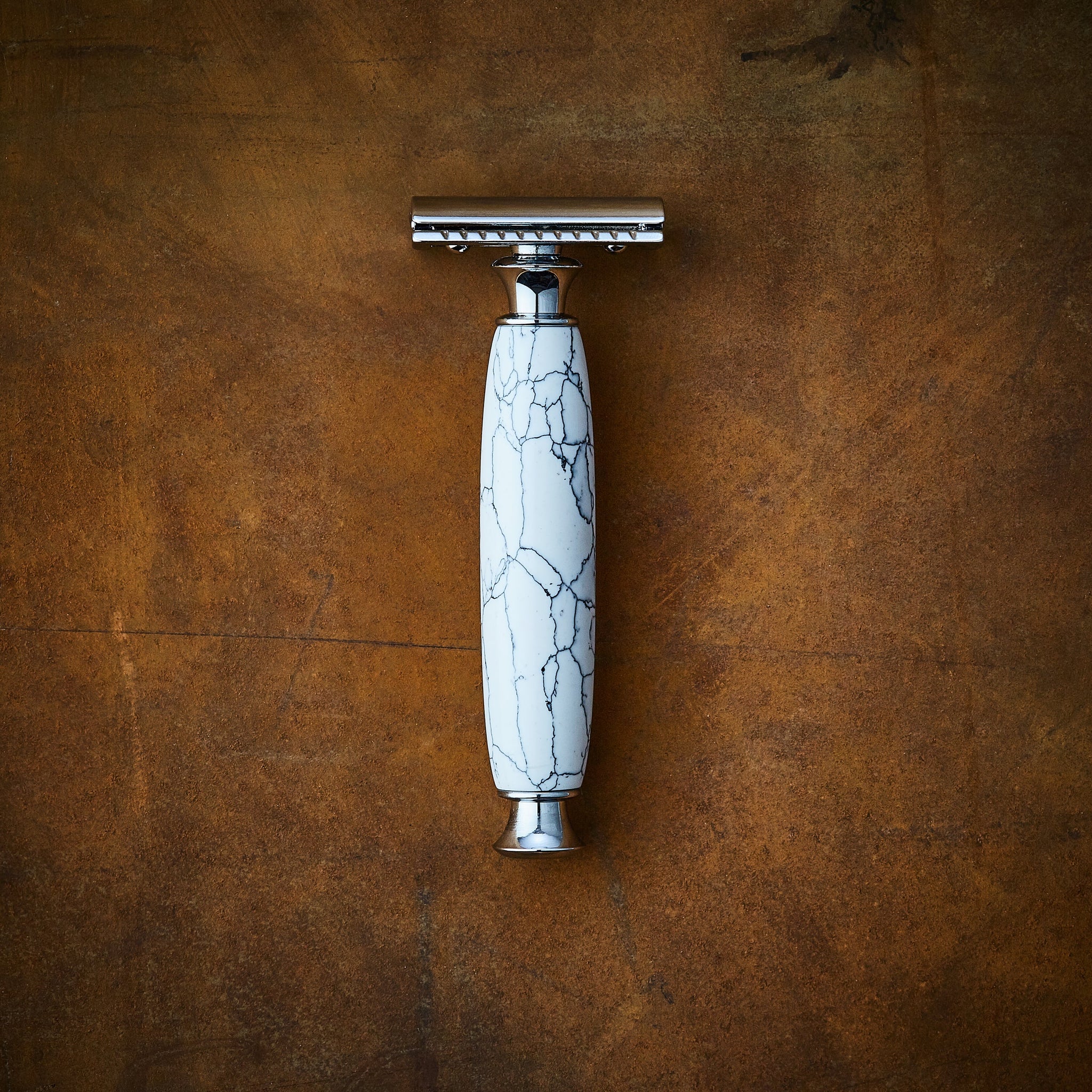 The White Marble Razor – Imperium Razors