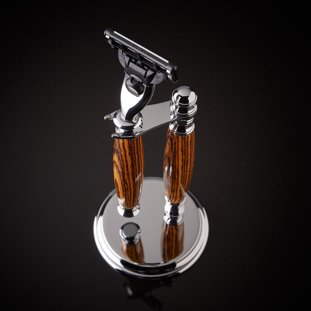 Shaving kit razor and stand for Gillette Venus and Mach 3